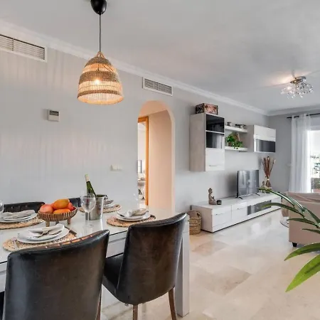 Apartment Zonnig Met Heerlijk Terras In Mijas
