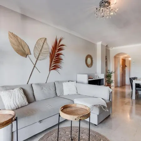 Apartment Zonnig Met Heerlijk Terras In Mijas